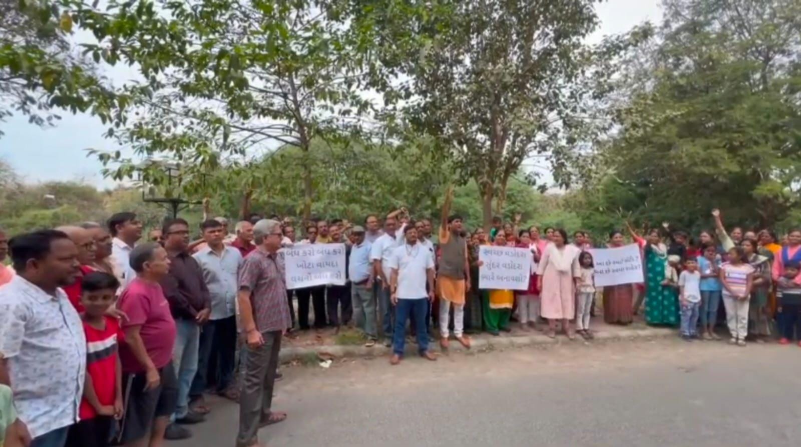 નબળા પૂર્વ મેયર, હાલના કોર્પોરેટર તથા સયાજીગંજનાં ધારાસભ્ય રોકડિયાને અધિકારીઓ ગાંઠતા નથી 