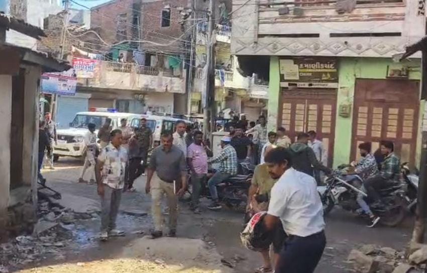 દાહોદમાં જૂથ અથડામણ: જૂની અદાવતમાં 5 રાઉન્ડ ફાયરિંગ, 2 લોકો ઈજાગ્રસ્ત