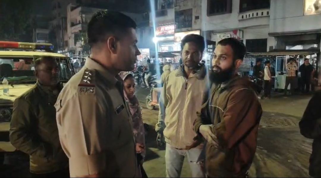 કારેલીબાગ પોલીસ એક્શન મોડમાં, મચ્છી પીઠ વિસ્તારમાં સઘન ચેકિંગ હાથ ધરાયુ. 