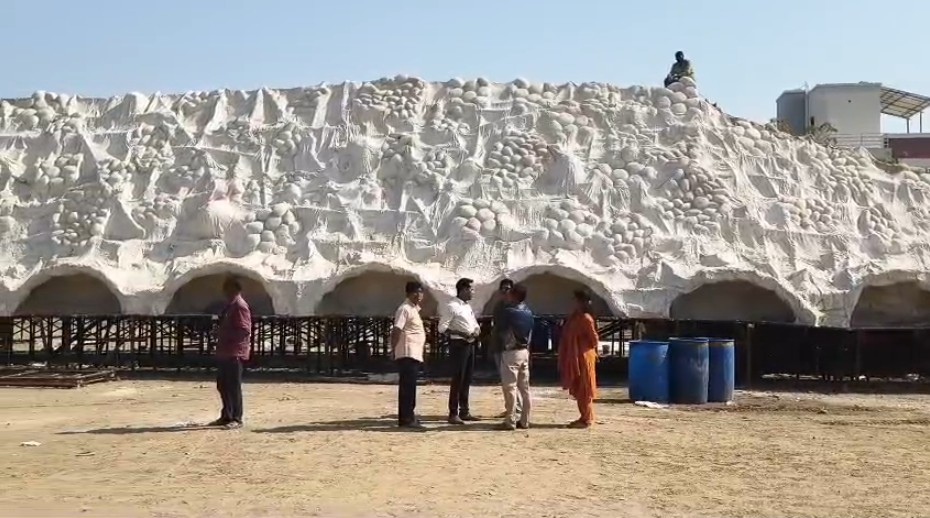 ઠાકોરજીના દિવ્ય દીપદાન મહોત્સવની તૈયારીઓ પૂરજોશમાં 