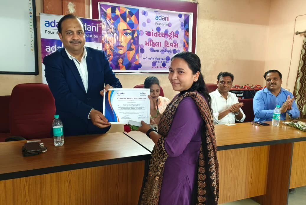 વિશ્વ મહિલા દિવસની નેત્રંગમાં સાર્થક ઉજવણી અદાણી ફાઉન્ડેશન પ્રેરિત મહિલા ખેડૂતોની આદિ સમૃદ્ધિ કંપનીનો પ્રારંભ