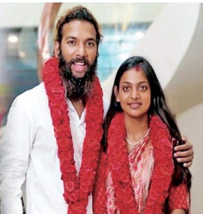 મોનાલિસા સગીર વયની, પતિની સામે પોક્સો હેઠળ ફરિયાદ દાખલ