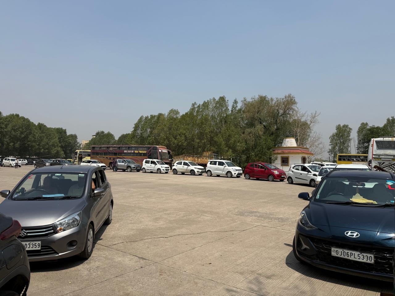 RTOમાં સર્વર ડાઉન, ડ્રાઇવિંગ ટેસ્ટ માટે આવેલા અરજદારો ભટક્યા