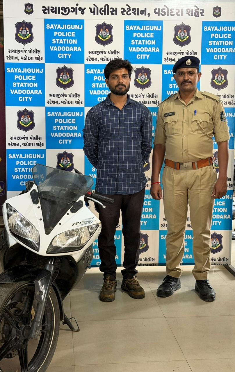 રસ્તા પર સ્ટંટ કરનાર બાઈક ચાલક સામે પોલીસ કાર્યવાહી