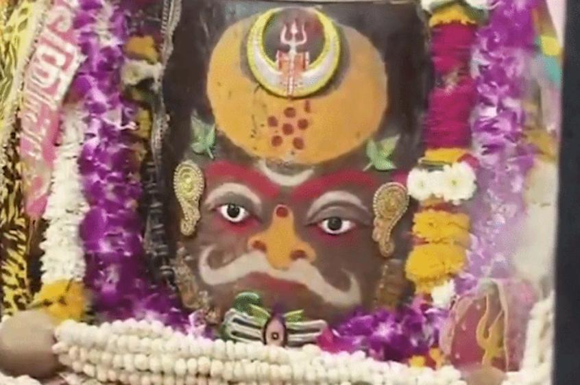 મહાકાલેશ્વર મંદિરમાં ભસ્મ આરતીના દર્શનને લઈને મંદિર સમિતિ દ્વારા મોટા ફેરફારો: નિ:શુલ્ક વ્યવસ્થા નાબૂદ અને ફીમાં ફેરફાર