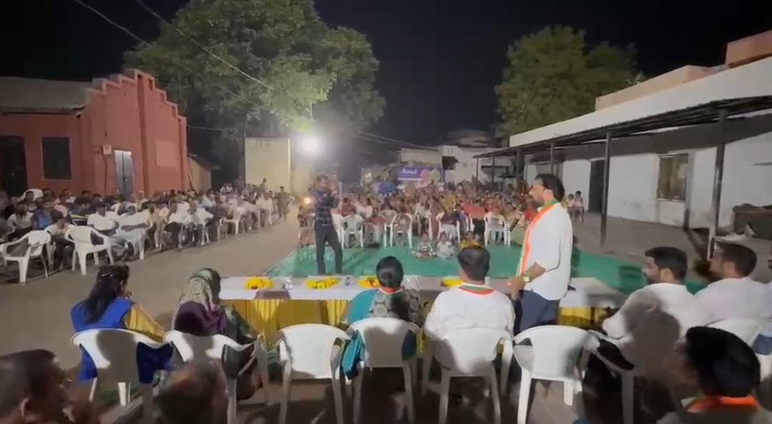 ગામના નાગરિકોએ સ્વેજલ વ્યાસ અને તેમની આખી પેનલને જીતાડવાનો સંકલ્પ લીધો