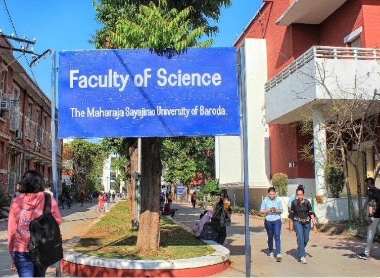 છેલ્લા પાંચેક વર્ષથી બીએસસીમાં પ્રવેશ લેનારાની જ સંખ્યા ઘટી : પાદરા કોલેજ ખાતે બીએસસી હાયર પેમેન્ટમાં માત્ર માઈક્રોબાયોલોજી અને કેમેસ્ટ્રીમાં જ પ્રવેશ આપવામાં આવશે