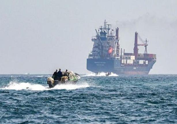 હોર્મુઝની ખાડીને ઇરાને છેવટે તેની કમાણીનું સાધન બનાવ્યુ : દરેક જહાજ પાસેથી લગભગ ૨૦ લાખ ડોલર એટલે કે ૧૮ કરોડ રૂપિયા ટ્રાન્ઝિટ ફી વસૂલી 