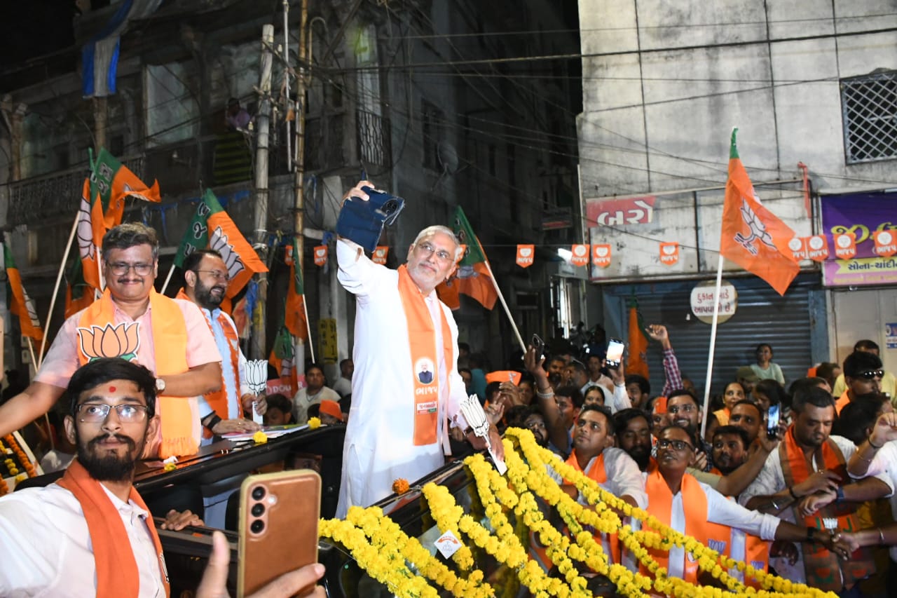 ભાજપાનો ભવ્ય રોડ શો: પ્રદેશ અધ્યક્ષ જગદીશ વિશ્વકર્માનું જનસમર્થન માટે આહ્વાન.