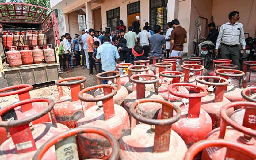 રસોઈ ગેસ(LPG)નો પુરવઠો જાળવી રાખવા ઓઇલ કંપનીઓએ અમેરિકા સહિતના દેશો સાથે કરી ડીલ