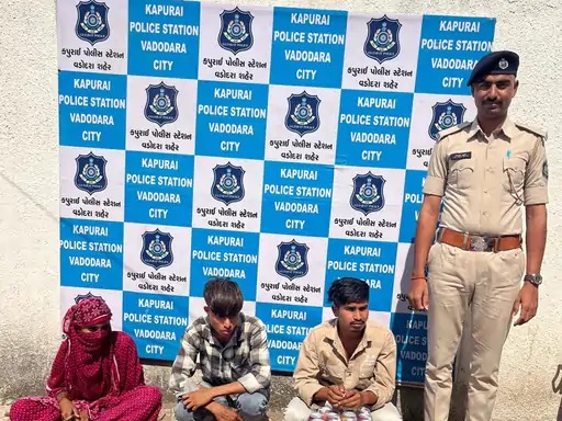 ST બસમાં દારૂની હેરાફેરીનો પર્દાફાશ, 3 આરોપી ઝડપાયા