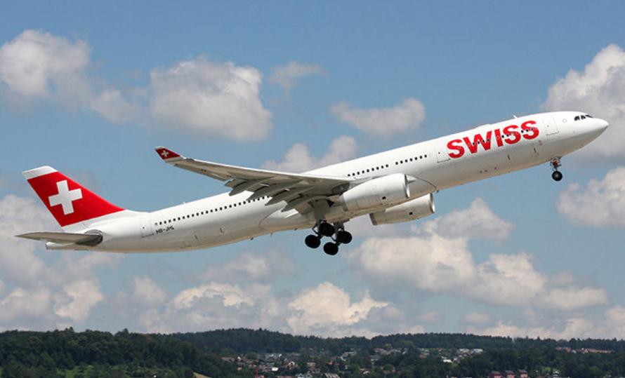 સ્વિસ ઇન્ટરનેશનલ એરલાઇન્સના વિમાનને જેવુ ટેકઓફ કર્યું કે તરત જ ધુમાડો નીકળવા લાગ્યો
