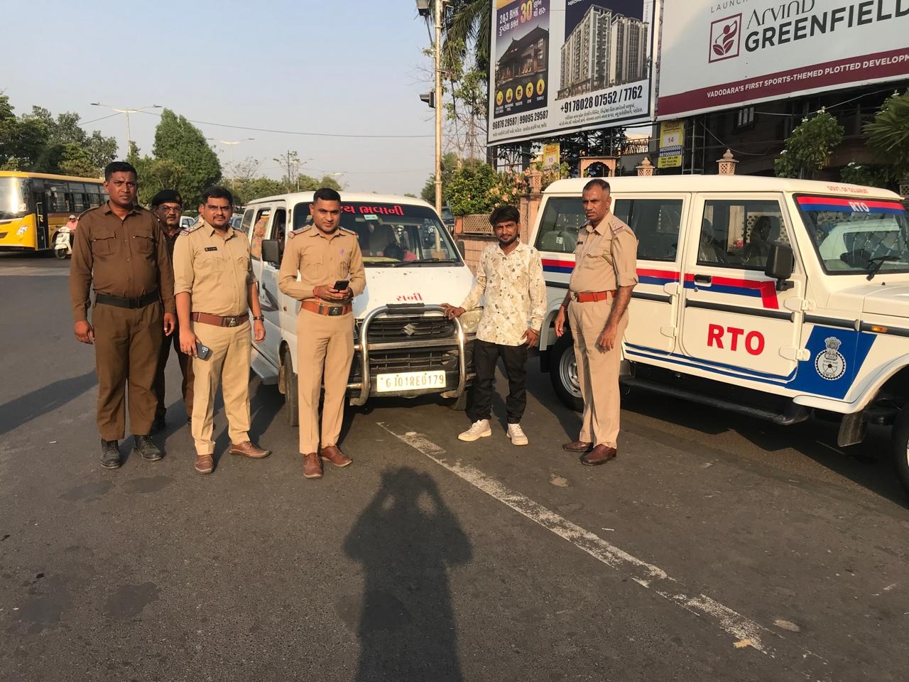 વડોદરામાં અનધિકૃત વાહનો પર સખત કાર્યવાહી