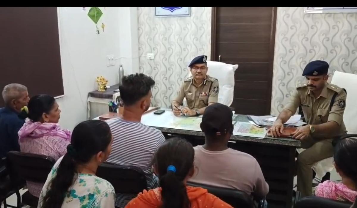 àªµàª¡à«‹àª¦àª°àª¾ àªªà«‹àª²à«€àª¸àª¨à«‹ àªœàª¨àª¸àª‚àªªàª°à«àª• àª•àª¾àª°à«àª¯àª•à«àª°àª®, àª«àª°àª¿àª¯àª¾àª¦à«‹àª¨à«€ àª—à«àª£àªµàª¤à«àª¤àª¾àª¸àª­àª° àª¤àªªàª¾àª¸àª¨à«€ àª¸àª®à«€àª•à«àª·àª¾