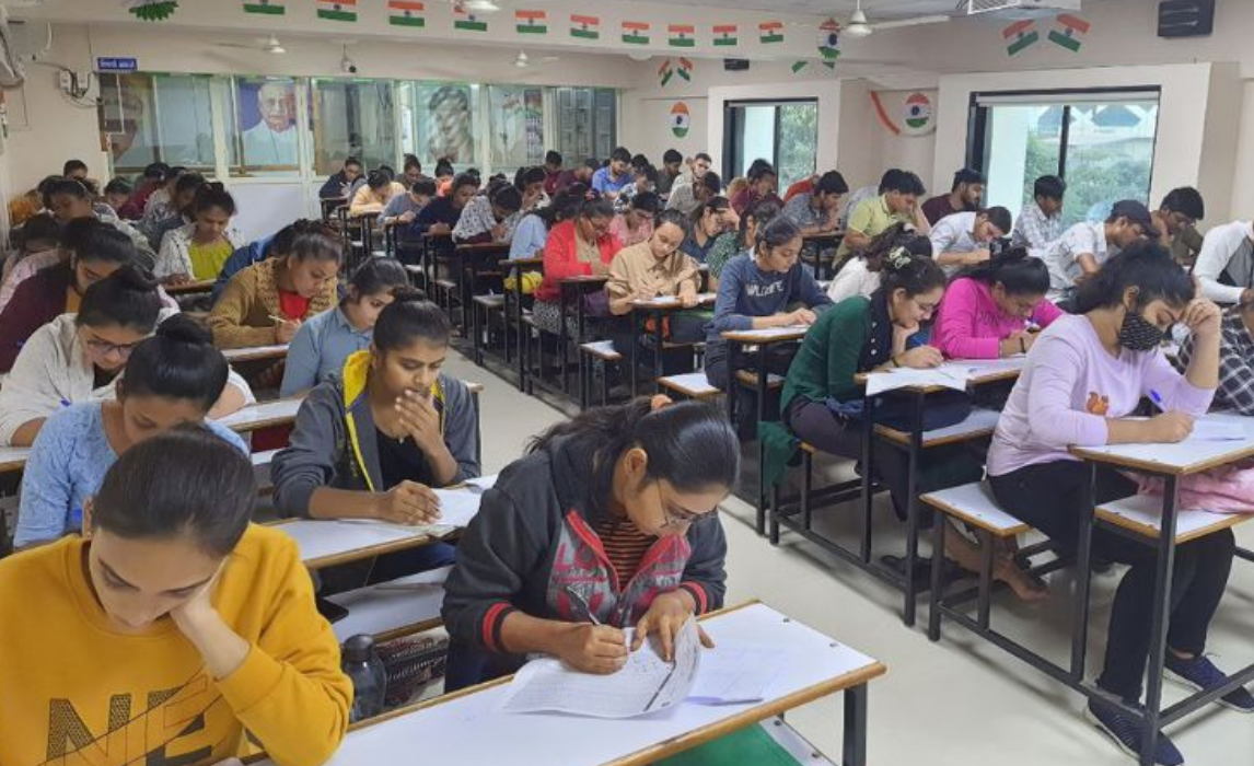 રાજ્યમાં પરીક્ષા ફરી મુલતવી: તંત્રનો નિર્ણય, હજારો વિદ્યાર્થીઓ અસરગ્રસ્ત