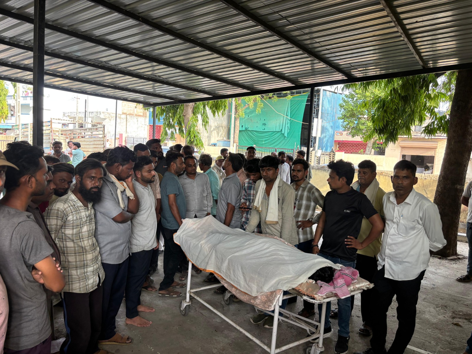 સાવલી ભાજપ યુવા મોરચા પ્રમુખ પ્રફુલસિંહ સોલંકીનું આત્મહત્યા કરી મોત, પરિવારના પોલીસ પર ગંભીર આક્ષેપ