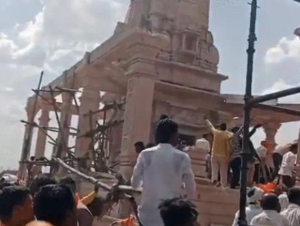 પરભણીના યશવાડી દેવસ્થાનમાં હનુમાન મંદિરે મોટી દુર્ઘટના; 6નાં મોત, 30થી 40 લોકો દટાયા હોવાની આશંકા