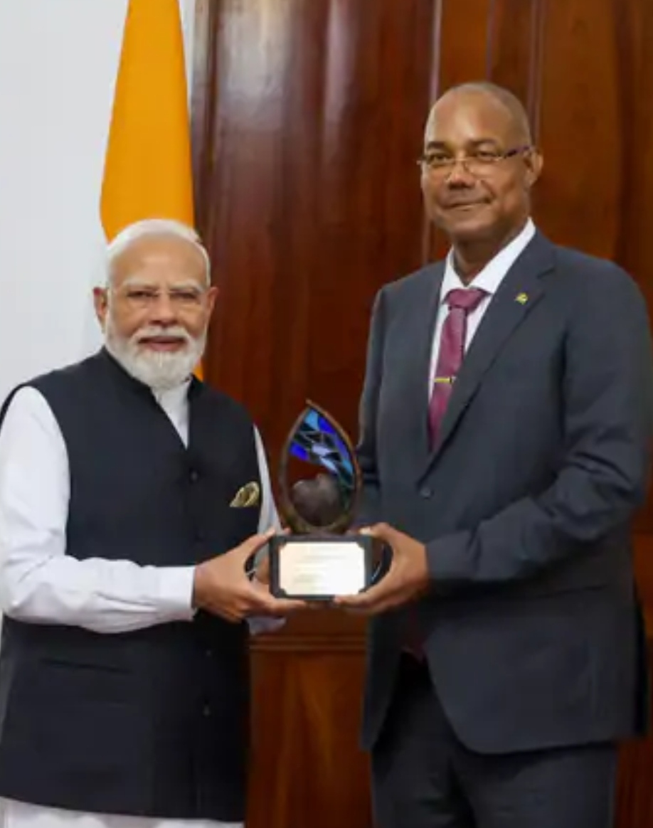 સેશેલ્સના સર્વોચ્ચ નાગરિક સન્માનથી PM મોદી સન્માનિત, સંસદને કર્યું સંબોધન