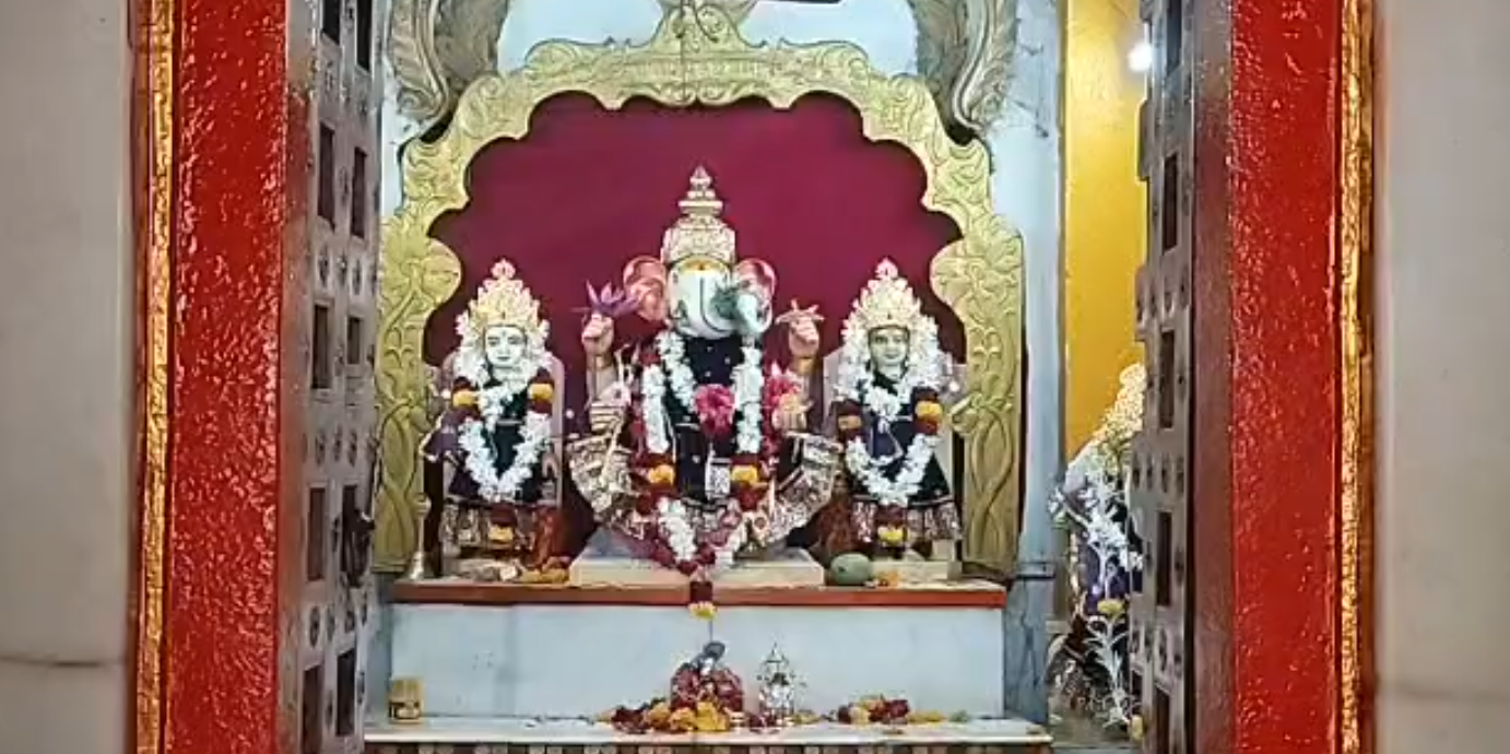 વડોદરાના શ્રી રિદ્ધિ-સિદ્ધિ ગણપતિ મંદિરમાં ઉમટ્યા ભક્તો, ચંદ્રોદય બાદ ભવ્ય મહા આરતી યોજાશે