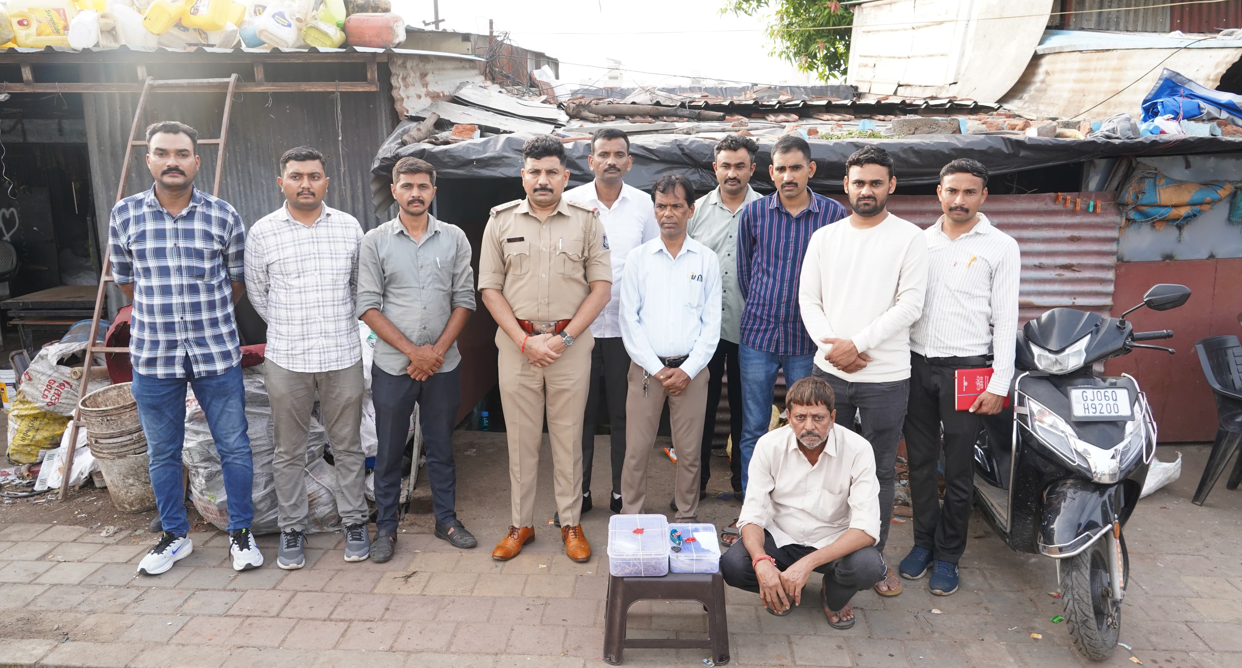 કપુરાઈ પોલીસે 558 ગ્રામ ગાંજા સાથે એક ઝડપ્યો