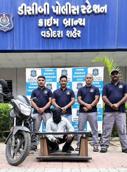 સિનિયર સિટીઝનને ટાર્ગેટ કરતી ઠગ ગેંગનો પર્દાફાશ, ક્રાઇમ બ્રાન્ચે આરોપીને ઝડપી પાડ્યો