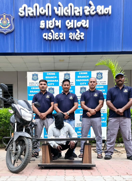  વૃદ્ધાની શ્રદ્ધાનો ગેરલાભ ઉઠાવનાર ઠગ ક્રાઇમ બ્રાન્ચના હાથે ઝડપાયો
