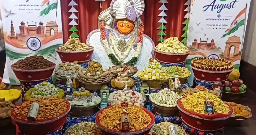 સુરસાગર કિનારે હઠીલા હનુમાન મંદિરે 56 ભોગ, શ્રાવણ માસના પ્રથમ શનિવારે ભક્તિમય માહોલ