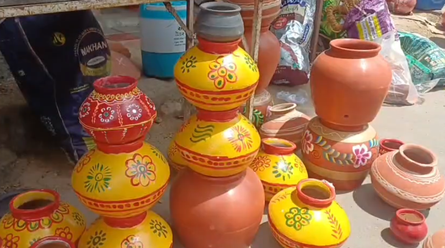 જન્માષ્ટમીને લઈ બજારોમાં દહીંહાંડીની ખરીદીનો માહોલ, મટકીના ભાવ યથાવત