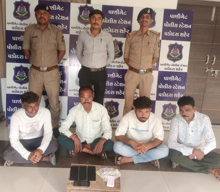 વાઘોડિયા રોડ પર જુગાર રમતા 4 ઝડપાયા, રૂ.28 હજારનો મુદ્દામાલ કબજે