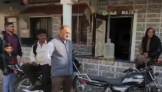 પાટણમાં નિવૃત જેલરના ઘરે અસામાજિક તત્વો દ્વારા ફાયરિંગ  