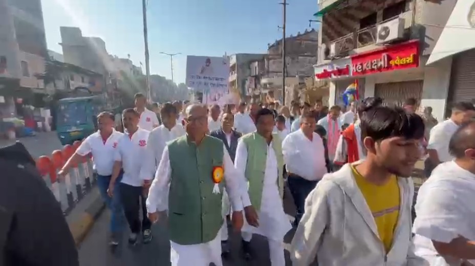 આચાર્ય મહાશ્રમણજીનું આજે શહેરમાં આગમન, માંડવીથી અનુશાસન રેલીનો ૯ વાગે પ્રારંભ થયો હતો