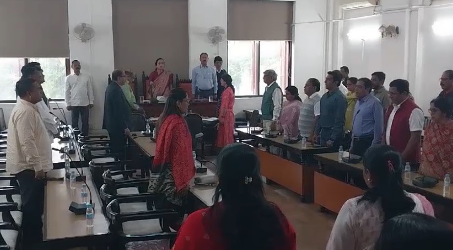 આજે મળેલી પાલિકાની સામાન્ય સભા શોક દર્શક ઠરાવ બાદ મોકૂફ