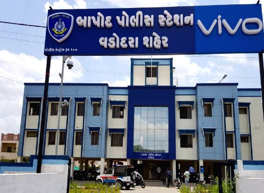 બાપોદ પોલીસ દ્વારા ડીજે સંચાલક સહિતના ચાર લોકો વિરુદ્ધ ગુનો નોંધ્યો 