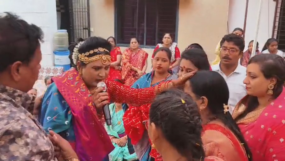 સેવાલિયા ખાતે આનંદ ગરબાનું સુંદર આયોજન: કિન્નર માહેશ્વરી માસીબા મંડળી સાથે પધાર્યા