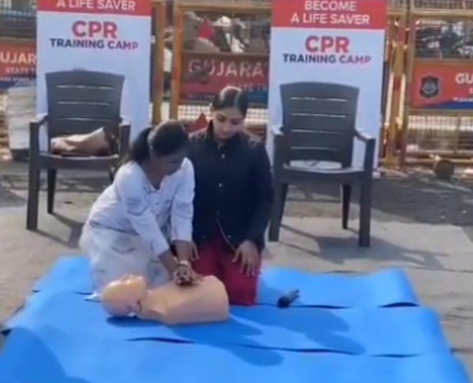 સીપીઆર (CPR) પ્રશિક્ષણનું આયોજન કર્યું