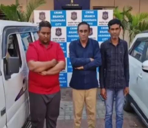 કાર ચોરી કરતી ટોળકીના આરોપીઓમાંથી એક શખ્સ પાસે ડોક્ટરની ડીગ્રી 
