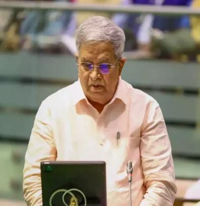 ગુજરાત નું 3.70લાખ કરોડ નું બજેટ 